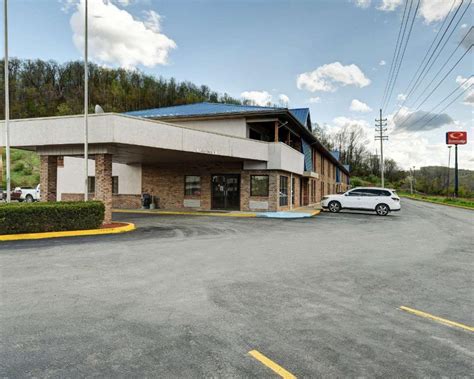 pet friendly hotels in morgantown wv|Find pet